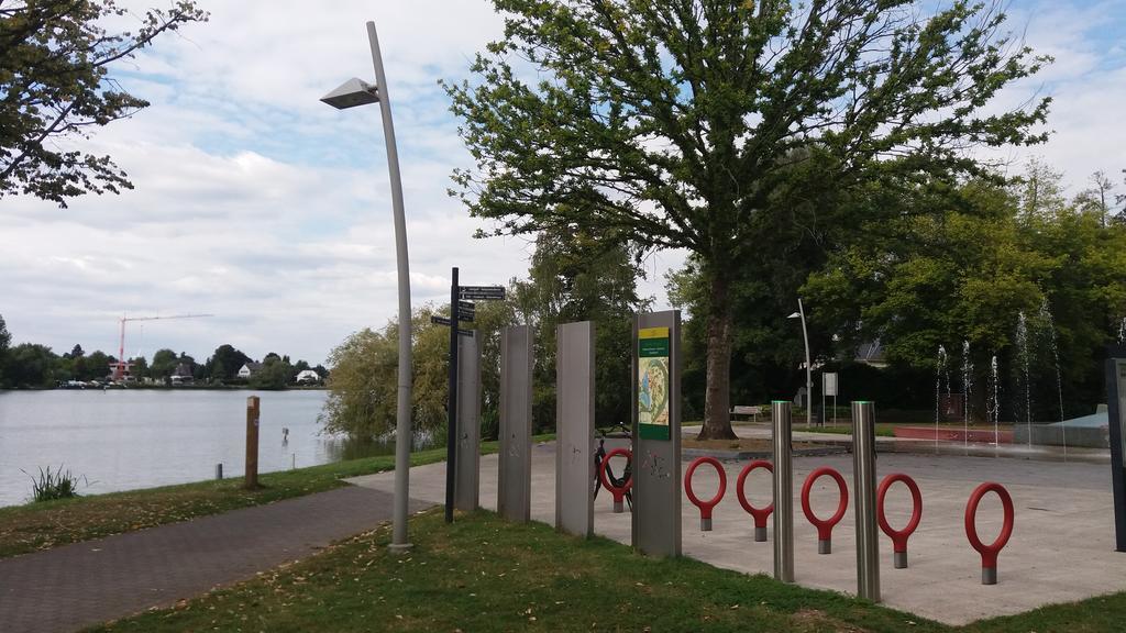 Lake Park Berlare 외부 사진